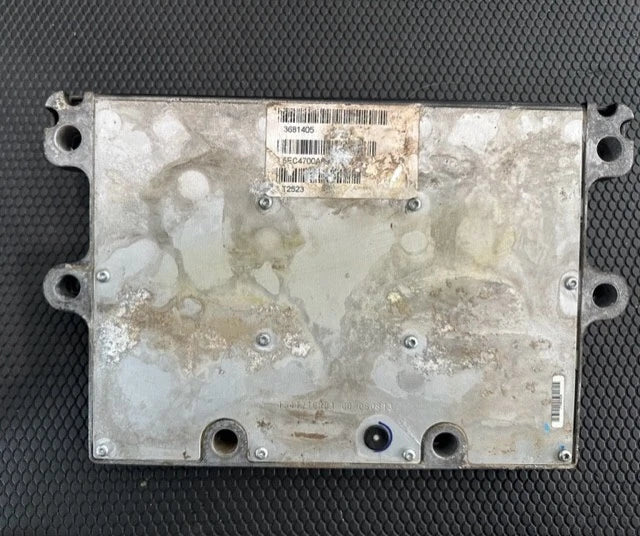 1999 Cummins OEM ISM Diesel Engine Control Module ECM ECU 3681405 3681404 CM570