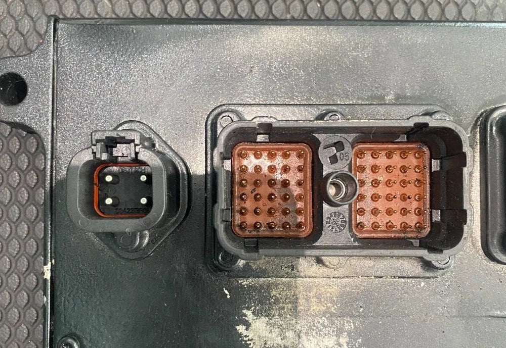 2004 Cummins OEM ISC Diesel Engine Control Module ECM ECU 3959402 3965159 CM850