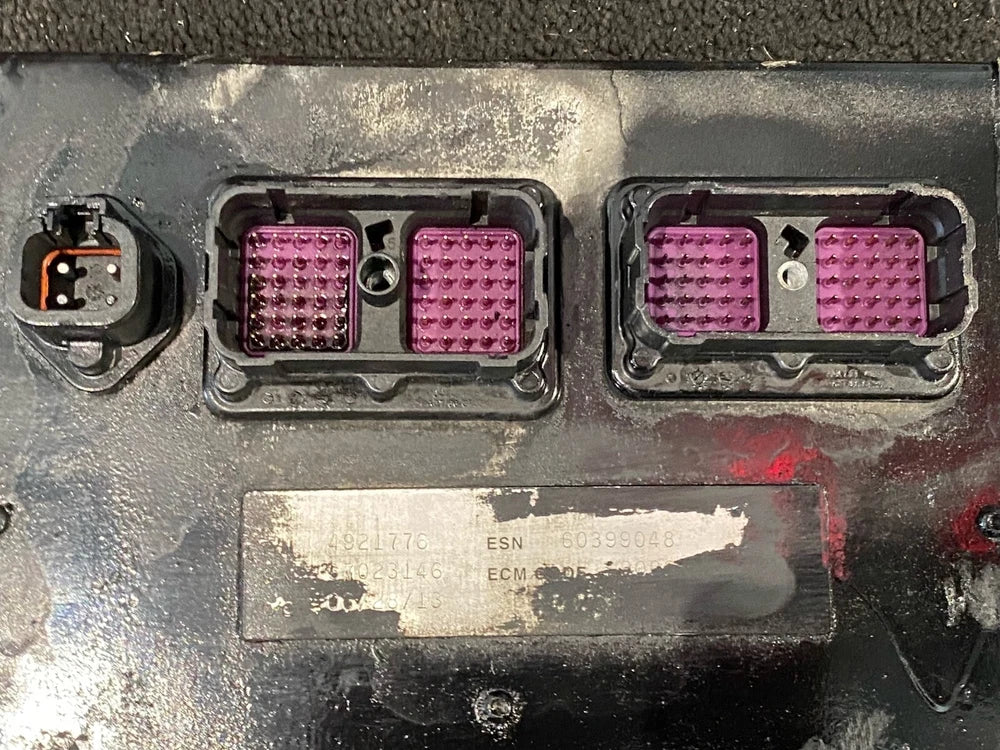 2006 Cummins OEM ISC Engine Control Module ECM ECU 4921776 4921797 CM850