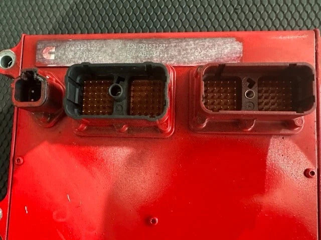 2006 Cummins OEM ISX Engine Control Module ECM ECU 3684009 3684008 3683289 CM850