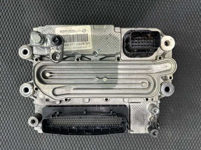 Detroit DD15 OEM Diesel Engine Control Module ECM ECU A0004467635