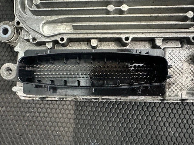 2011 Detroit DD13 Diesel Engine Control Module ECM ECU A0004466035