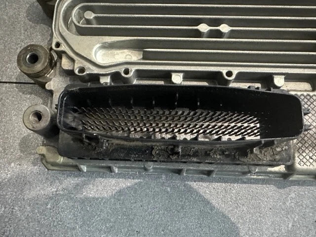 Detroit DD15 OEM Diesel Engine Control Module ECM ECU A0004466035