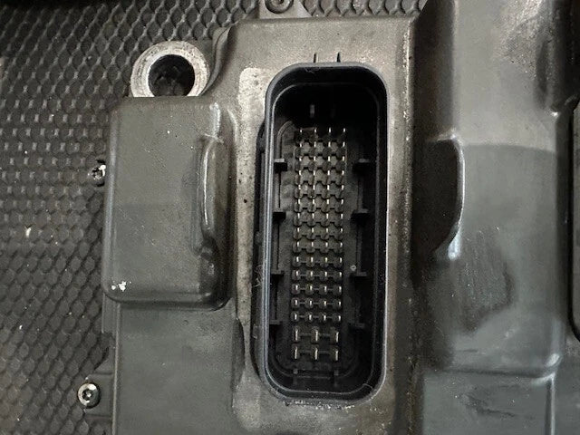 Paccar MX-13 OEM Control Module ECM ECU 2013285 2015228 1877245 2109556 2298831