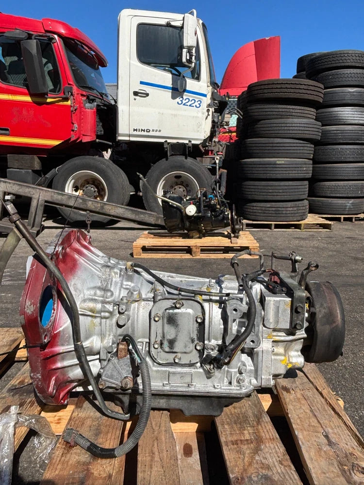 Aisin Seiki Automatic Transmission 8973300050 Isuzu NPR, NRR, NQR, NRR, GMCW3500