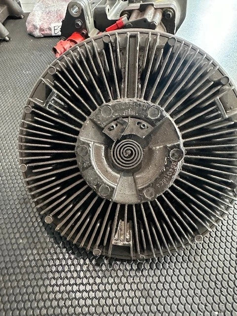 BorgWarner OEM Cooling Fan Clutch for International 010023295 3540116C4 0100215300