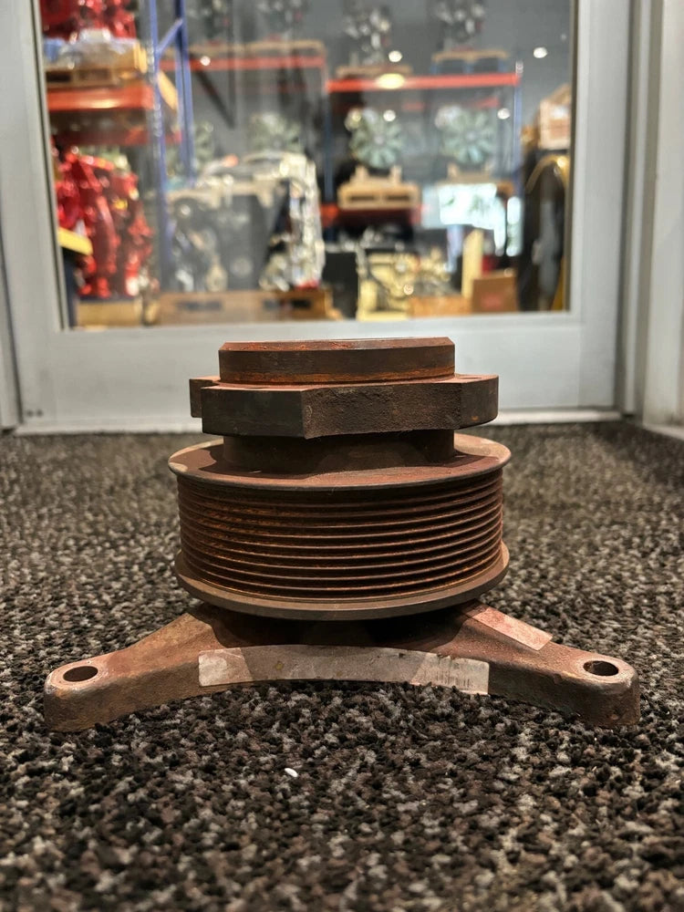 BorgWarner OEM Fan Clutch Base with Pulley for Mack Volvo Engine 10021997