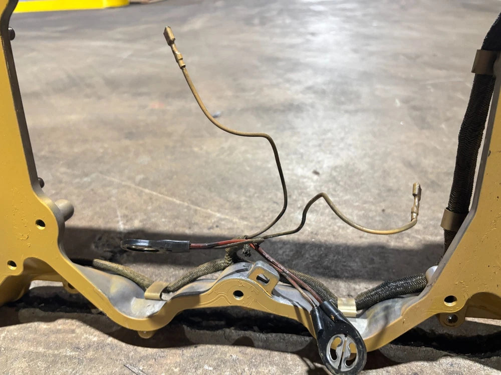 Caterpillar 3406E Diesel Engine Rocker Housing with Injector Harness 121-6826