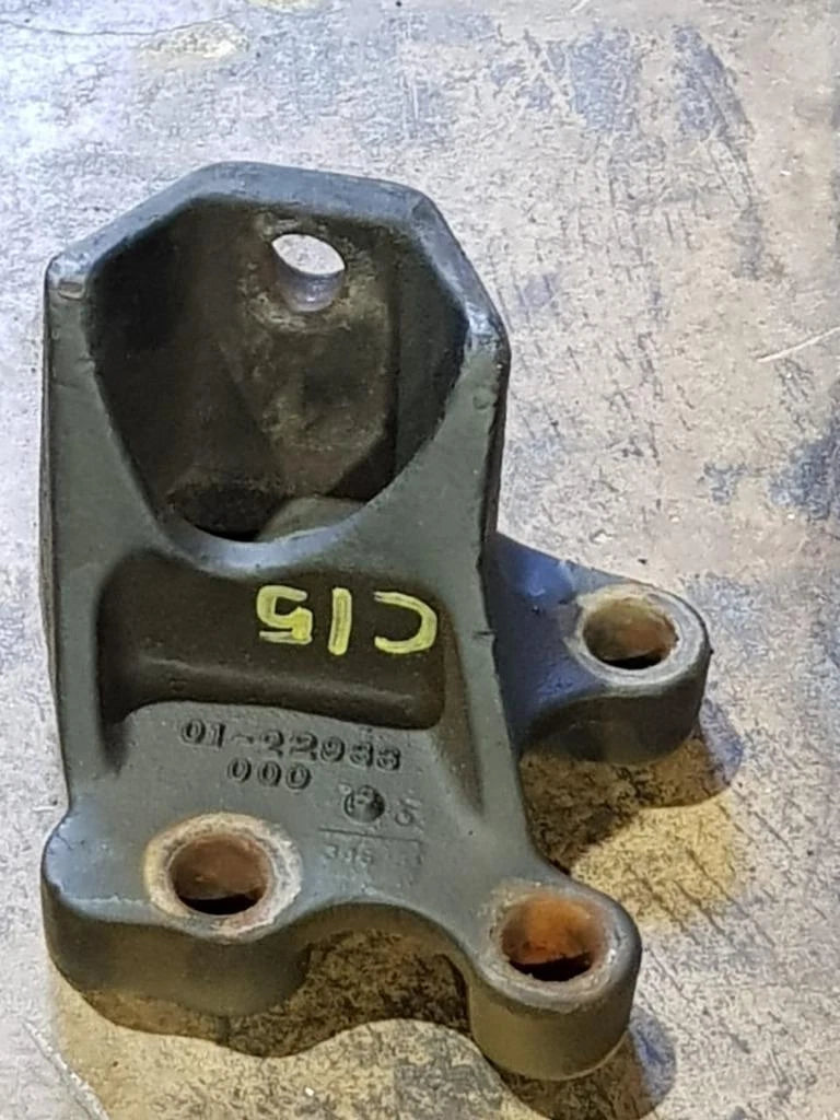 Caterpillar C10, C12, C15 Diesel Engine Motor Mount, P/N 0122933000