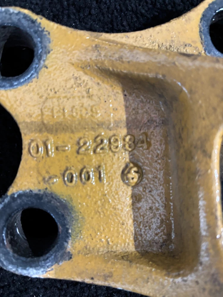 Caterpillar C13 C10 C12 Diesel Engine Rear Engine Mount 01-22934-001