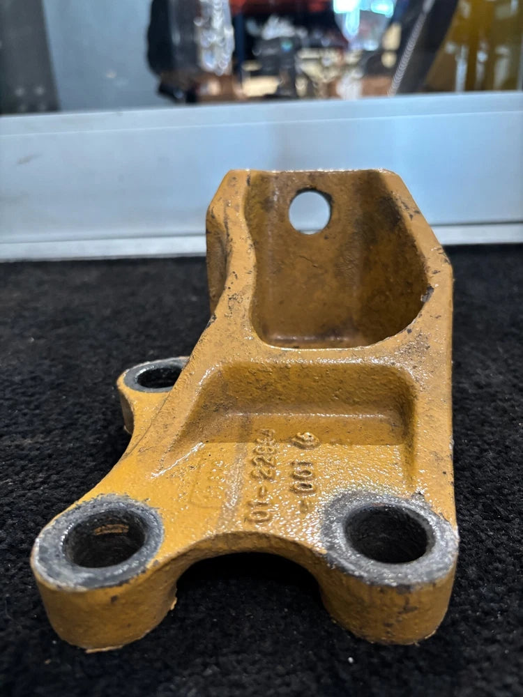 Caterpillar C13 C10 C12 Diesel Engine Rear Engine Mount 01-22934-001