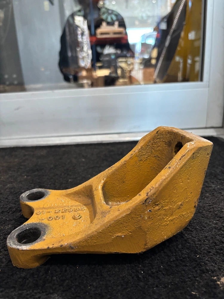 Caterpillar C13 C10 C12 Diesel Engine Rear Engine Mount 01-22934-001