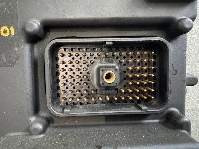 Caterpillar C7 Diesel Engine Control Module ECM ECU 240-5302-01