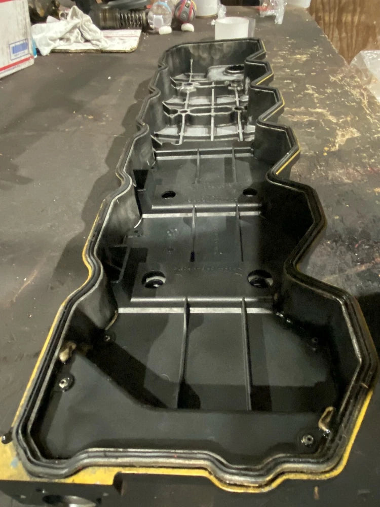 Cummins ISB Diesel Engine Valve Cover 4939895