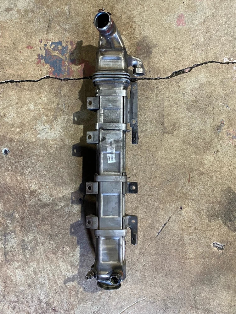 Cummins ISX Diesel Engine EGR Cooler 4952490 2869133 2879071 4320125