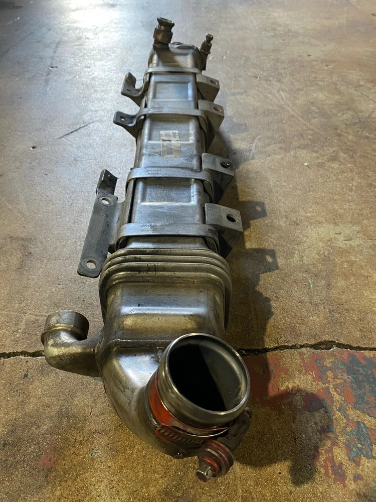 Cummins ISX Diesel Engine EGR Cooler 4952490 2869133 2879071 4320125
