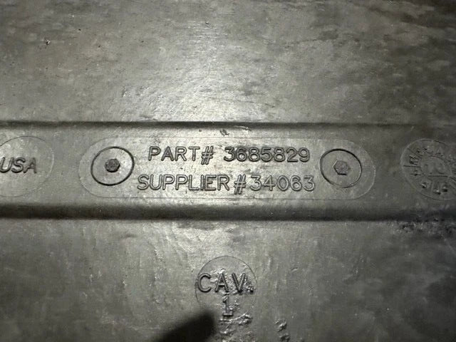 Cummins ISX Diesel Engine Valve Cover, 3685829, 3687082