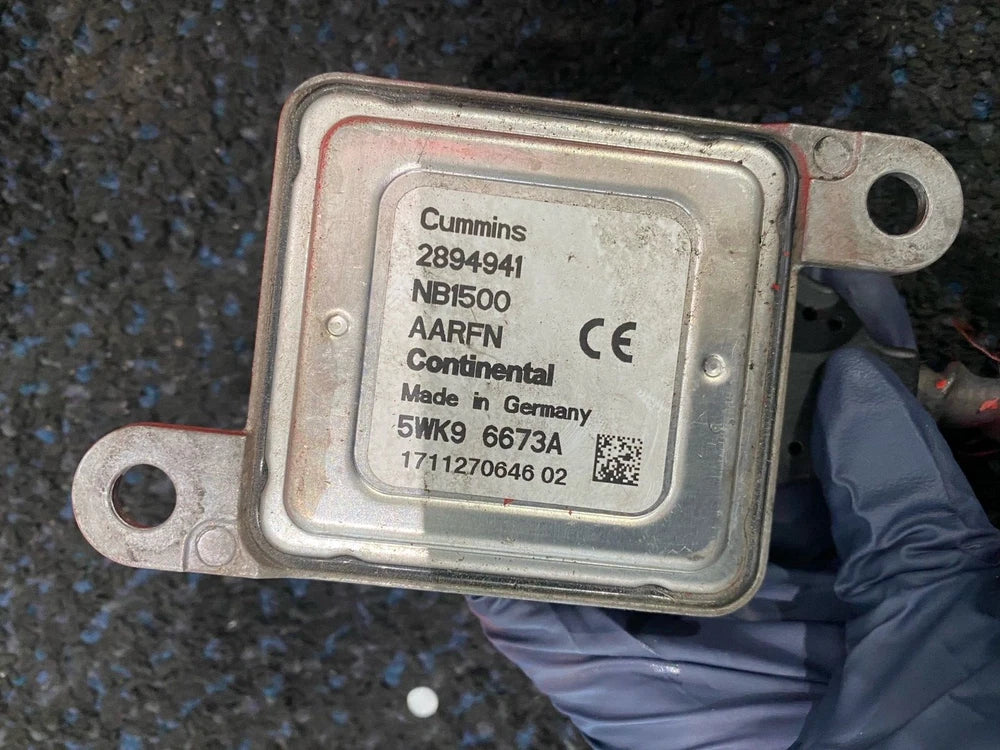 Cummins ISX Nitrogen Oxide Nox Sensor 2894941 5WK9 6673A 3687334