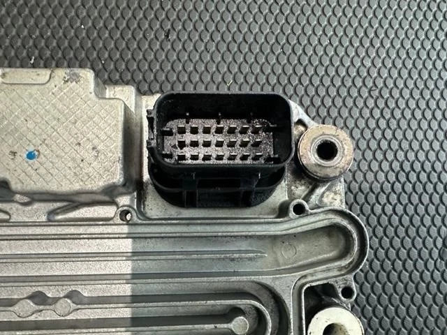 Detroit DD15 OEM Diesel Engine Control Module ECM ECU A0004467635