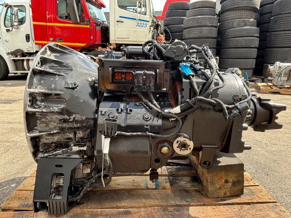 Eaton Fuller Transmission, Model: F0-16E310C-LAS, Serial # K1128978, 10 Speed