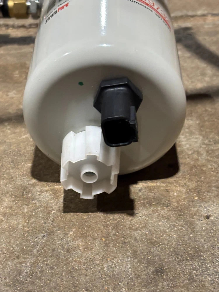 Fleetguard FS19732 OEM Cummins Fuel Filter Assembly 5297681 3973233