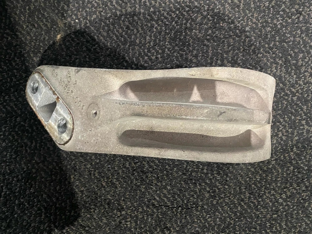 Freightliner Cascadia Radiator Support Bracket, 05-30581-001