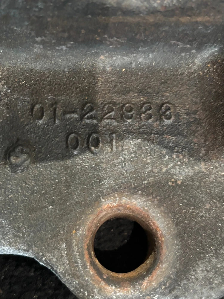 Freightliner OEM Engine Motor Mount 01-22933-000 for Caterpillar C10 C12 C15