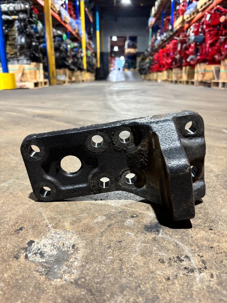 Freigthliner Engine Mount for Mercedes Benz MBE4000 Engine 01-30890-000