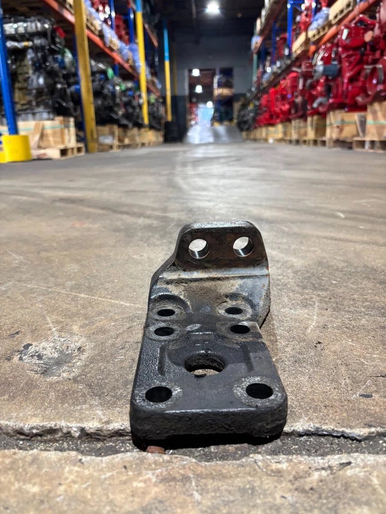 Freigthliner Engine Mount for Mercedes Benz MBE4000 Engine 01-30890-000