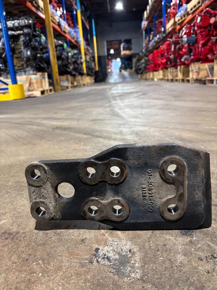 Freigthliner Engine Mount for Mercedes Benz MBE4000 Engine 01-30890-000