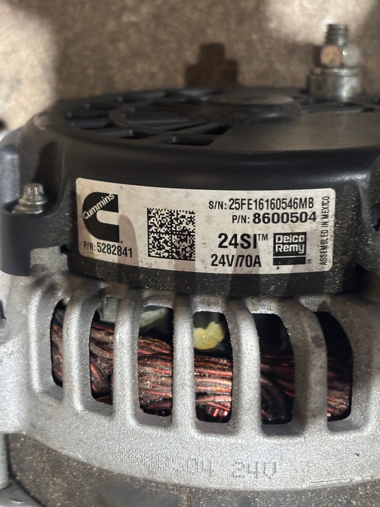 Delco Remy Cummins 24SI Alternator 24V 70AMPS 8600504 5282841