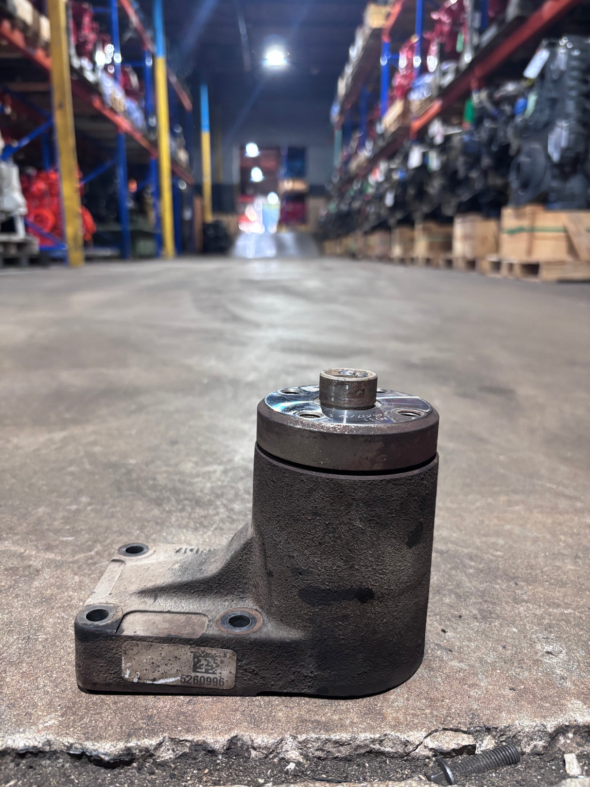 Cummins 5.9 oem diesel engine fan support bracket 5260996