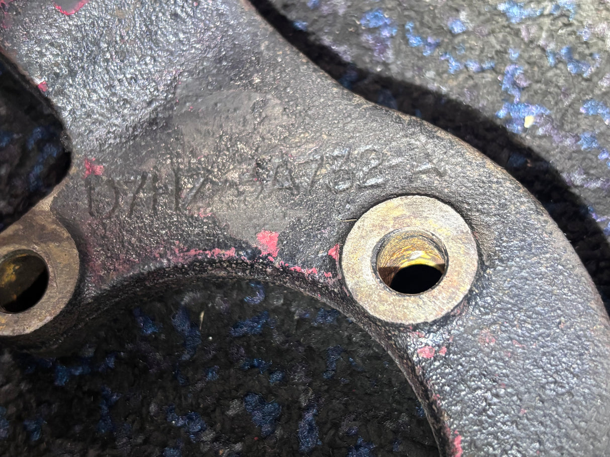 Ford d7hz-3a732-a power steering pump bracket