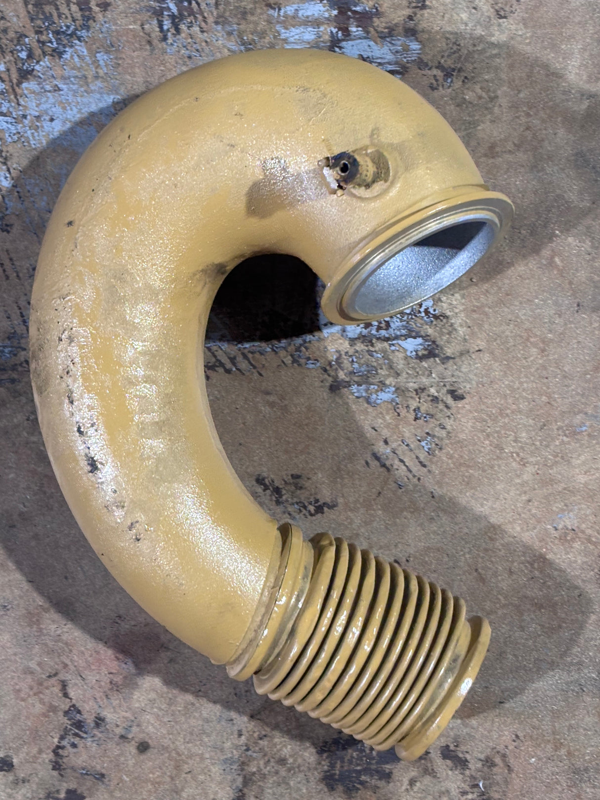 Caterpillar c11 c13 diesel engine air intake elbow 243-2508