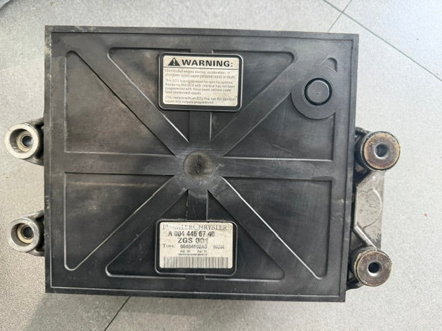 Mercedes-Benz OM460LA Engine Control Module ECM ECU A0044466740