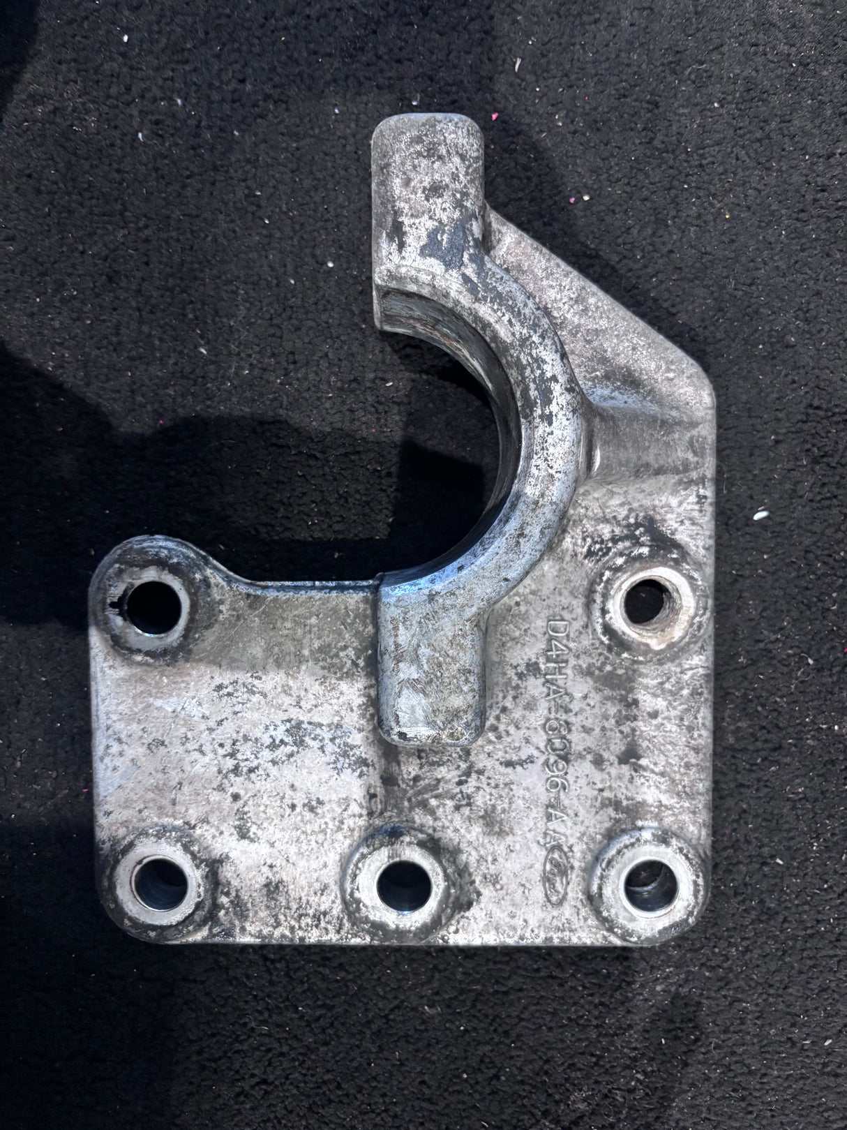 Ford Rear Motor Mount D4HA-6096-AA for Caterpillar Engine