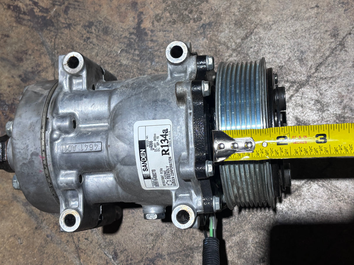 SANDEN U4066 A/C Compressor 24V 8 Grooves 1101029 54066 SD4066