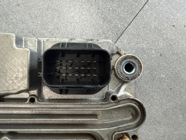 Detroit DD15 OEM Diesel Engine Control Module ECM ECU A0004467635