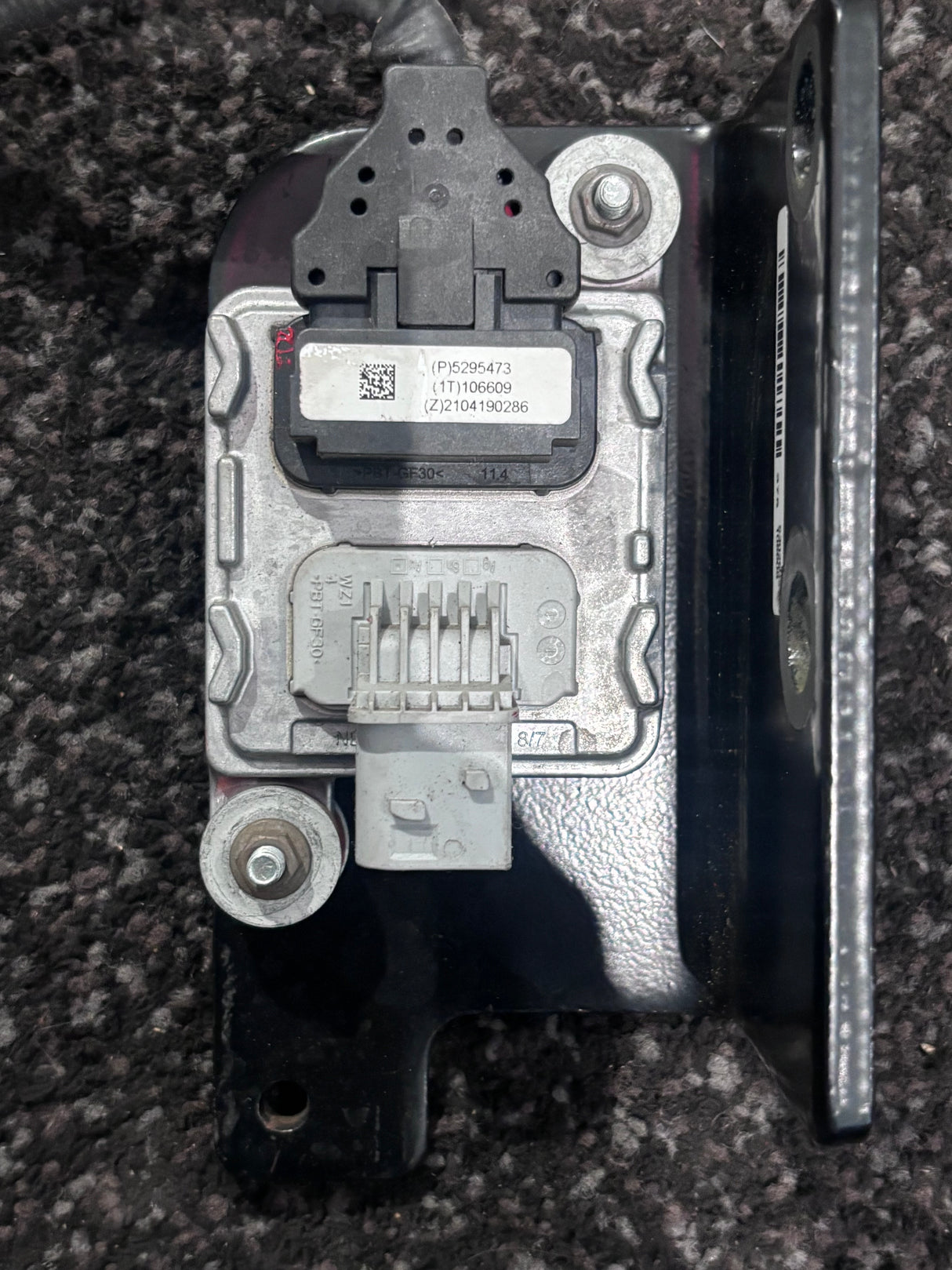 Cummins ISB QSB 6.7L NOX Sensor with Exhaust Outlet Connection 5295473 5264811