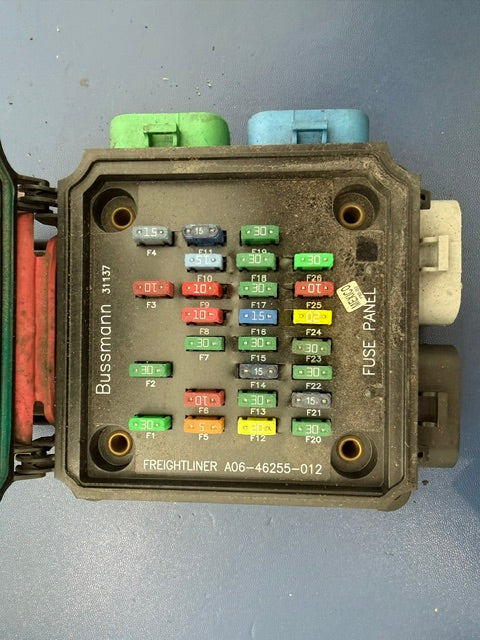 Freightliner Cascadia Fuse Box A06-46255-012