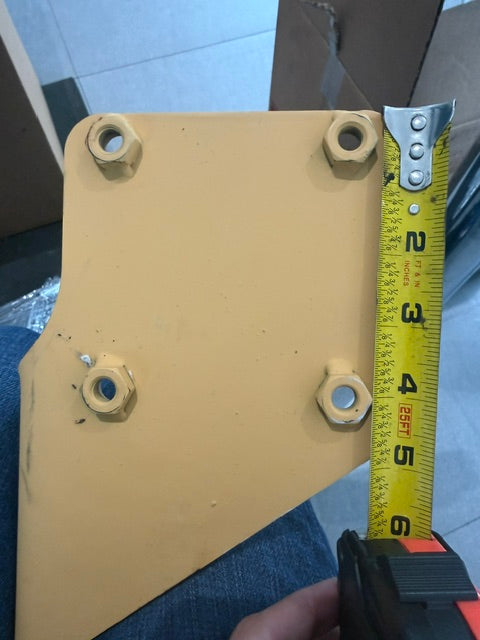 Cummins 8.3L 8.9L OEM Diesel Engine Filter Bracket 3864213