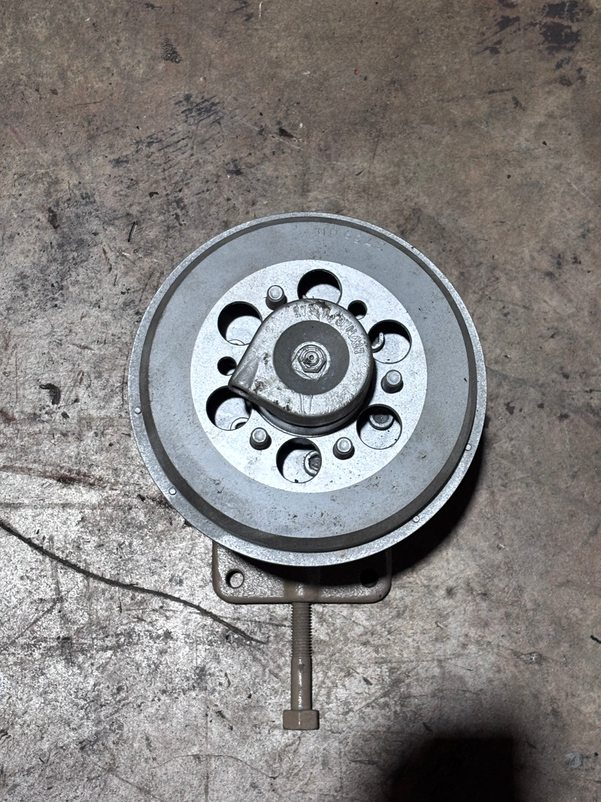 BorgWarner Fan Clutch off Cummins Big Cam Engine 1090-08000-01