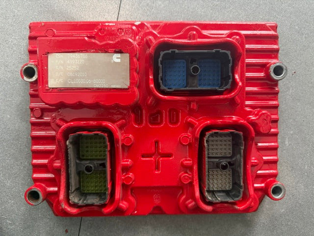 Cummins ISX15 OEM Engine Control Module ECM ECU 4993120 4993121 CM2250