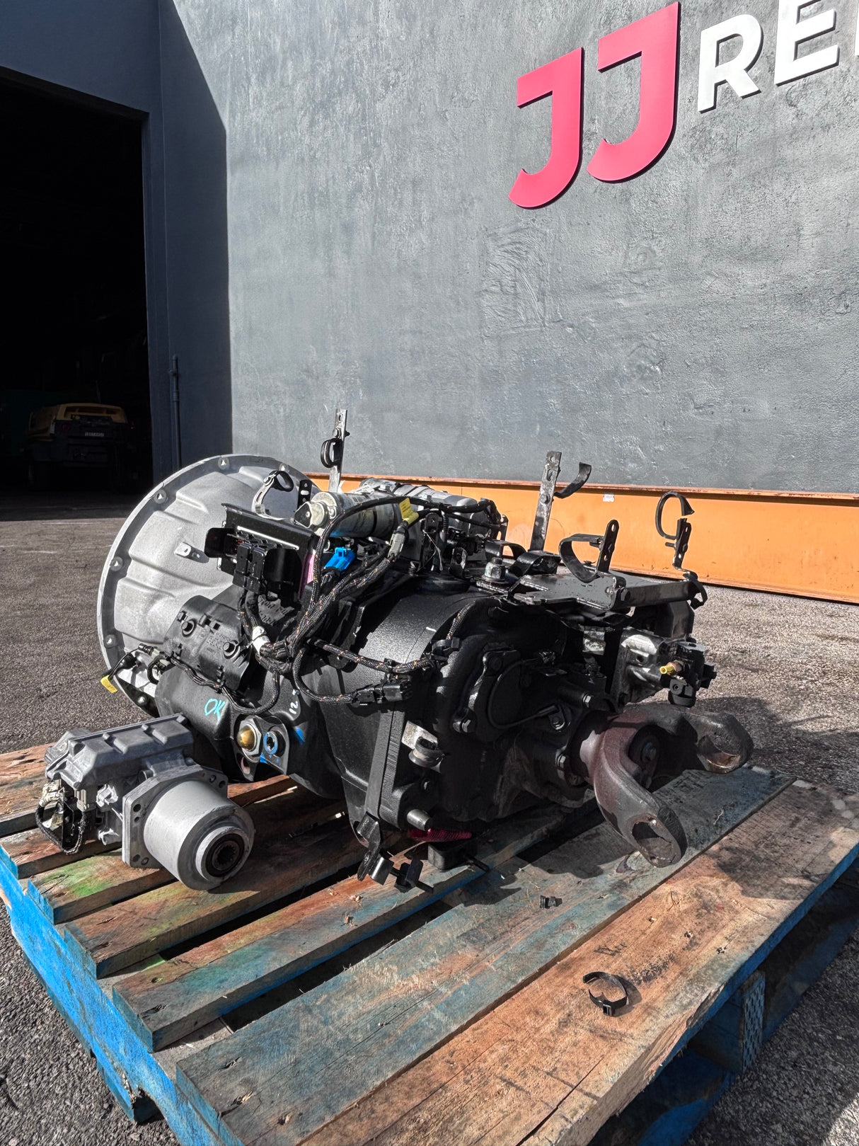 Eaton Fuller FM-14E310B-LAS Automatic off Freightliner Cascadia