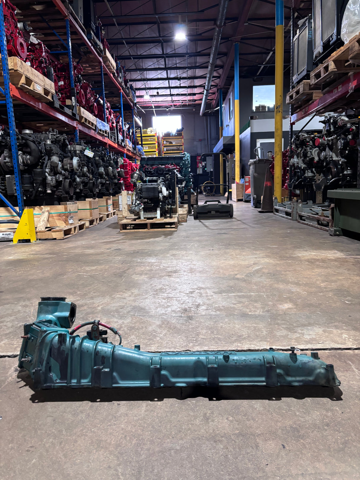 Volvo D13 Mack MP8 Diesel Engine Intake Manifold 21512860 21610053