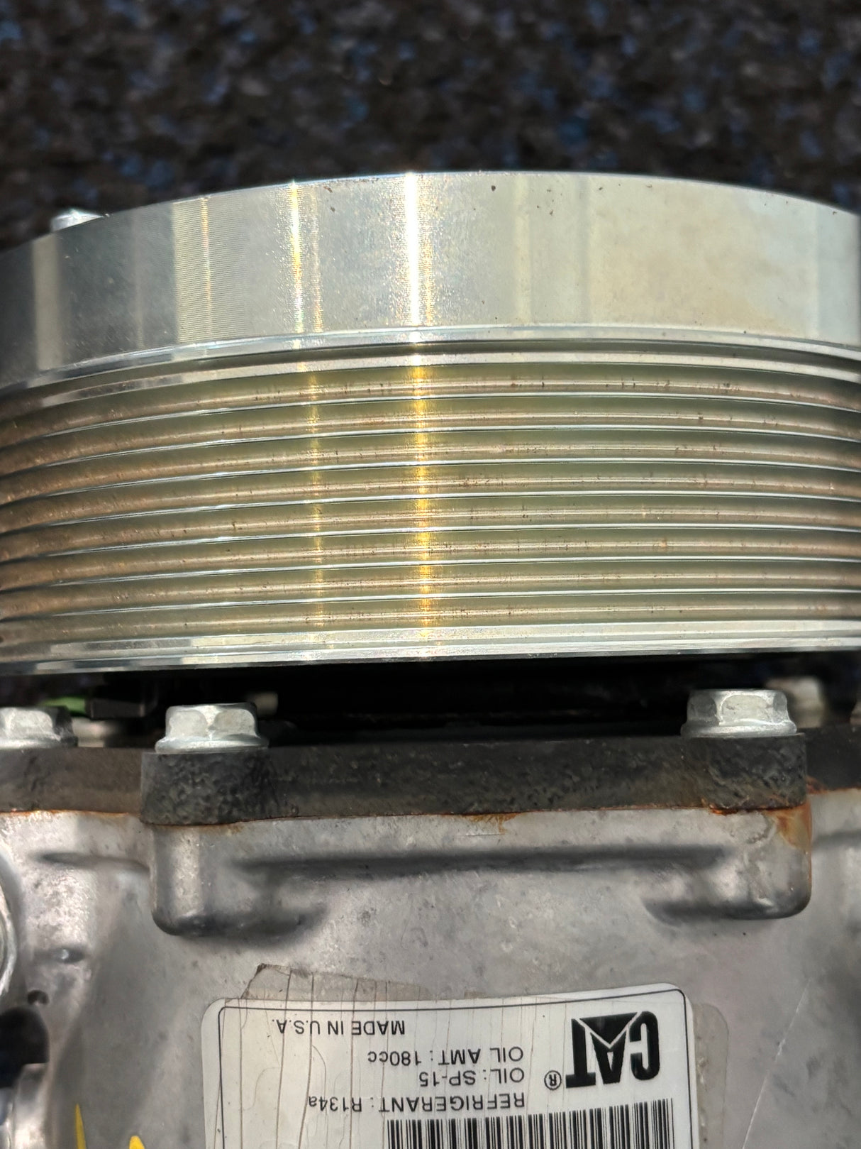 Caterpillar OEM 4132 24V A/C Compressor 320-1291 3201291