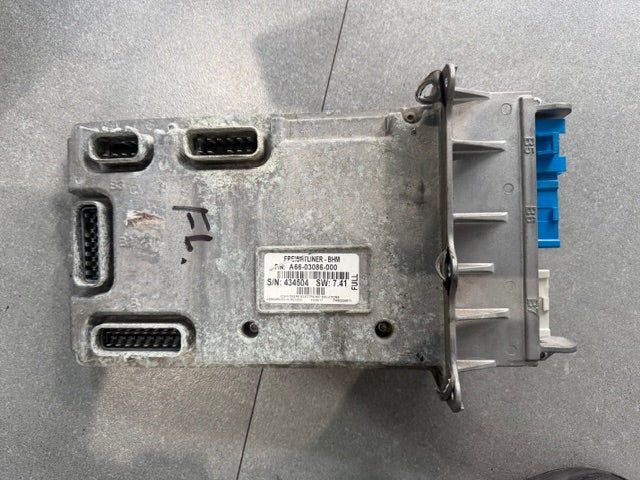 Freightliner Bulkhead Module BHM Cab Control Module CECU A66-03086-000