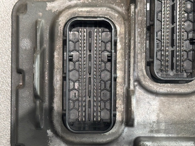 Paccar MX-13 OEM Diesel Engine Control Module ECM ECU 2300479 2302109 705300AT