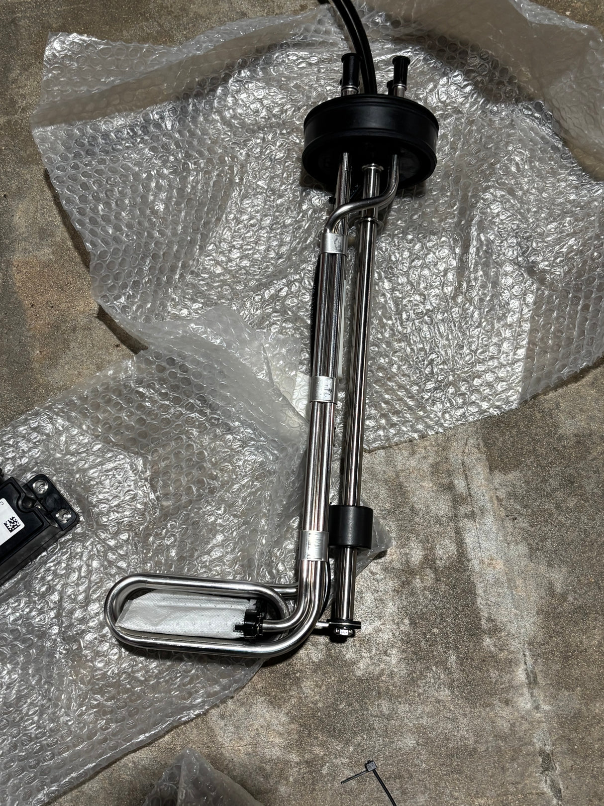 Deutz OEM Diesel Exhaust DEF Level Sensor 04606710