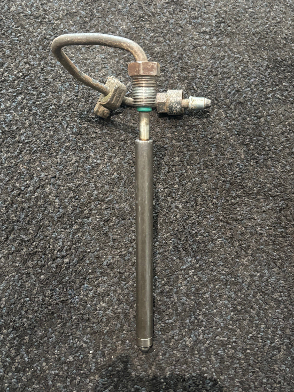 Paccar MX-13 OEM Diesel Engine Fuel Injector Line 1932626